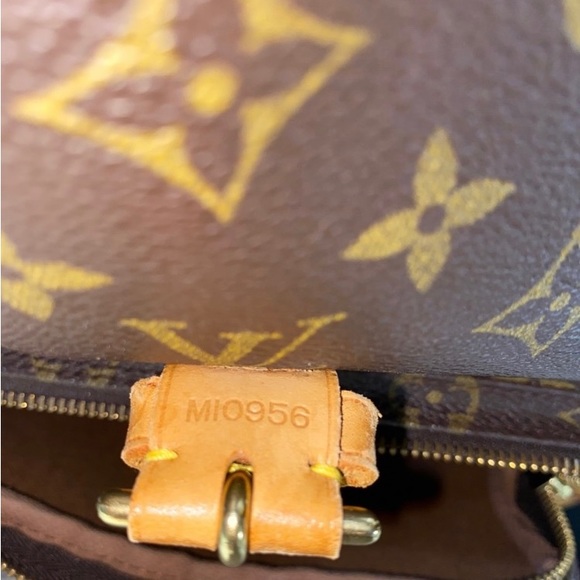 Authentic Louis Vuitton Monogram BackPack Montsouris GM main image 4